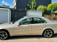 Gebraucht Mercedes C220 Elegance 143 PS (105 kW) 2000 Gold Limousine