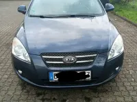 Gebraucht Kia Ceed EX 126 PS (92 kW) 2010 Blau Kleinwagen