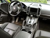 Usado Porsche Cayenne 245 HP (180 kW) 2012 Cinzento SUV