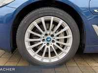 Gebraucht BMW 530e Efficient Dynamics 292 PS (214 kW) 2022 Phytonicblau Kombi