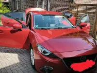 Gebraucht Mazda 3 Center-Line 120 PS (88 kW) 2015 Rot Limousine