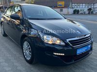 Gebraucht Peugeot 308 Access 82 PS (60 kW) 2017 Grau Limousine