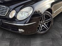 Gebraucht Mercedes E200 163 PS (119 kW) 2004 Schwarz Limousine