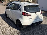 Gebraucht Mitsubishi Colt Inform 75 PS (55 kW) 2012 Weiß Kleinwagen
