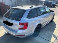 Gebraucht Skoda Octavia Ambition 150 PS (110 kW) 2014 Silber Kleinwagen