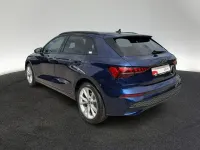 Używany Audi A3 S-Line 150 KM (110 kW) 2026 Niebieski Sedan/Limuzyna