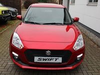 Gebraucht Suzuki Swift Comfort 90 PS (66 kW) 2018 Rot Kleinwagen