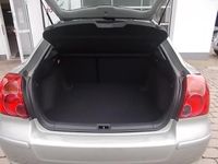 Gebraucht Toyota Avensis 129 PS (94 kW) 2005 Silber metallic Limousine