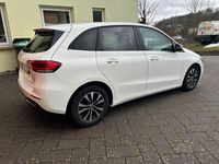 Usado Mercedes B200 150 HP (110 kW) 2021 Branco Monovolume