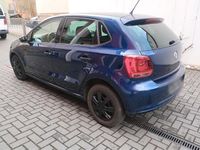 Gebraucht VW Polo 60 PS (44 kW) 2011 Blau Kleinwagen