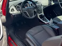 Gebraucht Opel Astra GTC 140 PS (102 kW) 2012 Rot Coupé