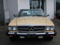 Gebraucht Mercedes SL380 155 PS (114 kW) 1982 Gelb Cabrio