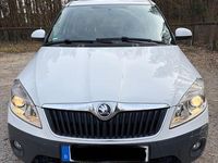 Gebraucht Skoda Roomster Plus Edition 86 PS (63 kW) 2014 Weiß Van / Kleinbus