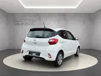 Gebraucht Hyundai i10 Select 67 PS (49 kW) 2023 Weiß Kleinwagen