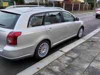 Gebraucht Toyota Avensis T2 126 PS (92 kW) 2008 Silber Kombi