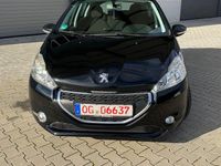 Gebraucht Peugeot 208 Active 97 PS (71 kW) 2012 Kleinwagen
