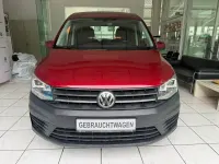 Gebraucht VW Caddy Trendline 150 PS (110 kW) 2019 Rot Van / Kleinbus