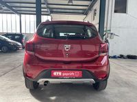 Gebraucht Dacia Sandero Prestige 90 PS (66 kW) 2019 Rot Limousine