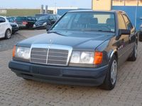 Gebraucht Mercedes E260 166 PS (122 kW) 1986 Grau Limousine