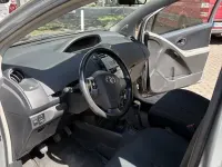 Gebraucht Toyota Yaris 87 PS (63 kW) 2007 Grau Kleinwagen