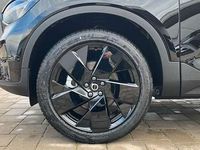 Gebraucht Volvo XC40 Plus 163 PS (119 kW) 2025 Onyx schwarz SUV