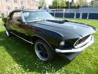 Second-hand Ford V8 220 CP (161 kW) 1969 Negru Cabrio