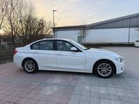 Gebraucht BMW 320 Performance 163 PS (119 kW) 2012 Weiß Limousine