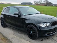 Gebraucht BMW 116 122 PS (89 kW) 2009 Schwarz Kleinwagen