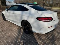 Gebraucht Mercedes C300 258 PS (189 kW) 2019 Weiß Coupé