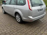 Gebraucht Ford Focus 101 PS (74 kW) 2010 Silber Kombi