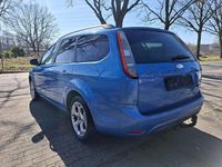 Gebraucht Ford Focus Style 101 PS (74 kW) 2010 Blau Kombi