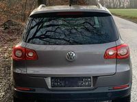 Gebraucht VW Tiguan Sportline 140 PS (102 kW) 2009 Grau SUV