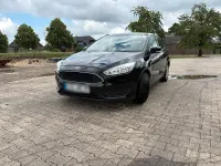 Gebraucht Ford Focus 101 PS (74 kW) 2017 Schwarz Limousine