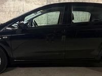 Gebraucht Fiat Punto Active 77 PS (56 kW) 2012 Schwarz Kleinwagen