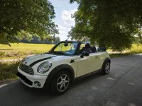 Gebraucht Mini Cooper Cabriolet 122 PS (89 kW) 2010 Weiß Cabrio
