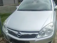 Używany Opel Astra 125 KM (91 kW) 2008 Srebrny Kombi
