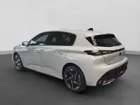 Neu Peugeot 308 Allure 136 PS (100 kW) 2025 Weiß Limousine