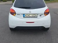 Gebraucht Peugeot 208 GT-line 120 PS (88 kW) 2018 Weiß Kleinwagen