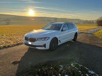 Gebraucht BMW 530e Luxury Line 292 PS (214 kW) 2023 Weiß Kombi