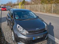 Gebraucht Kia Rio Edition 7 84 PS (61 kW) 2017 Grau Limousine