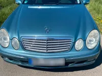 Gebraucht Mercedes E220 150 PS (110 kW) 2003 Blau Limousine