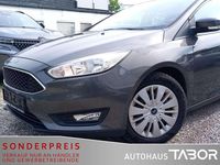 Usado Ford Focus Trend 101 HP (74 kW) 2015 Cinzento Sedan