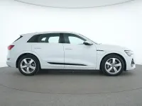 Gebraucht Audi e-tron S-Line 230 kW (313 PS) 2022 Gletscherweiss SUV