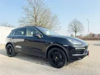 Używany Porsche Cayenne 245 KM (180 kW) 2011 Czarny SUV