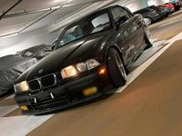 Gebraucht BMW 318 116 PS (85 kW) 1999 Schwarz Cabrio