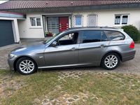 Gebraucht BMW 320 170 PS (125 kW) 2009 Grau Kombi