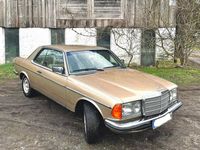 Gebraucht Mercedes 230 136 PS (100 kW) 1983 Coupé