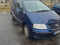Second-hand VW Sharan 140 CP (102 kW) 2008 Albastru Monovolum
