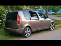 Gebraucht Skoda Roomster 105 PS (77 kW) 2014 Braun Van / Kleinbus