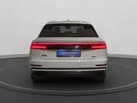 Gebraucht Audi Q8 Competition 286 PS (210 kW) 2023 Gletscherweiss metallic SUV